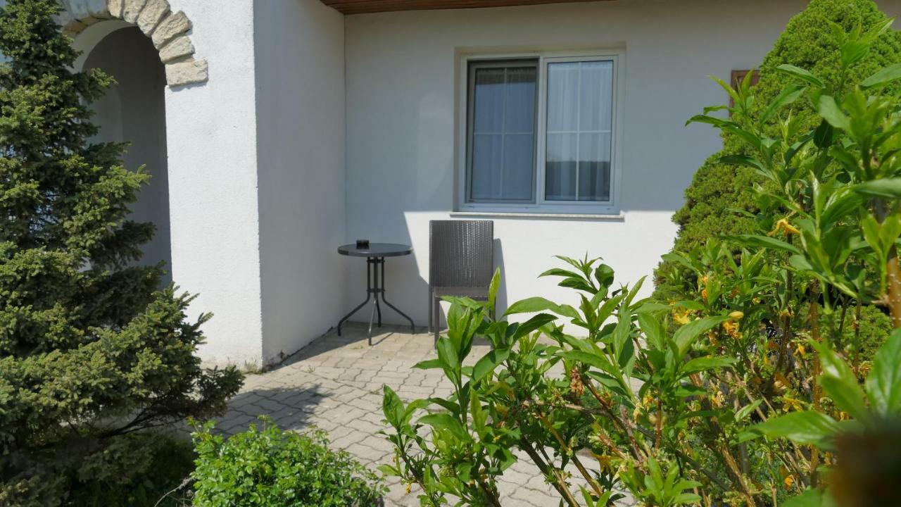 Gaestehaus Fischbach Jois Ngoại thất bức ảnh